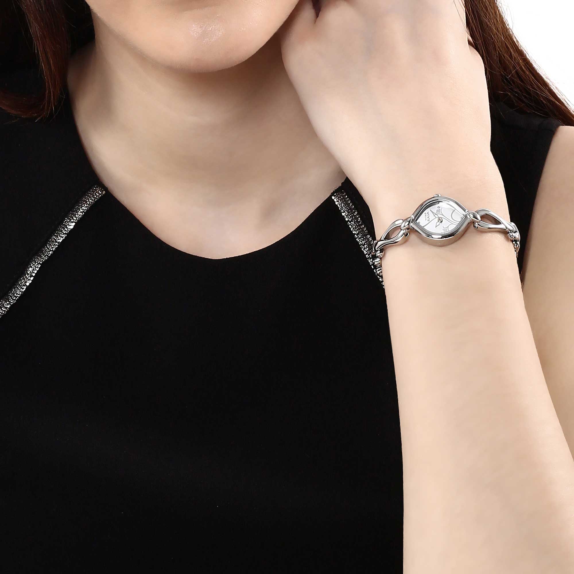 Titan Quartz Analog Silver Dial Metal Strap Watch for Women - Image 6